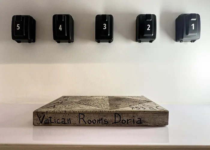 Eterna - Vatican Doria בית הארחה